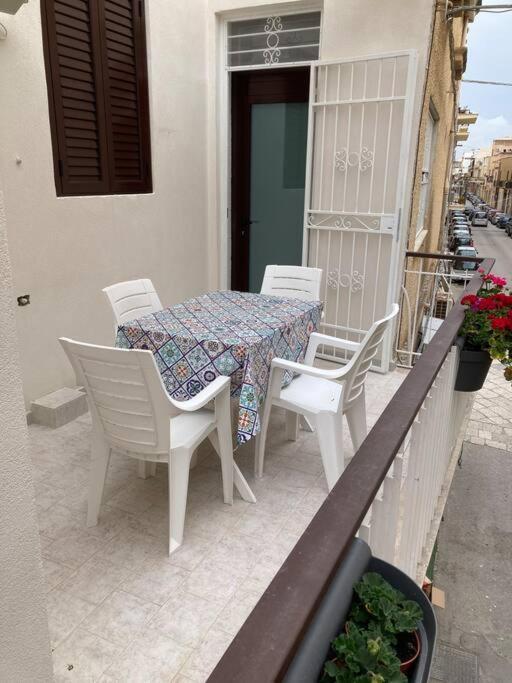 Casa Dalfea Apartment Mazara del Vallo Bagian luar foto